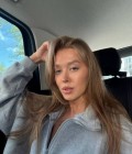 Встретьте Женщина : Алена, 28 лет до Россия  Санкт-Петербург
